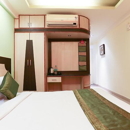 Отель Treebo Trip Grand Regency Бангалор Экстерьер фото